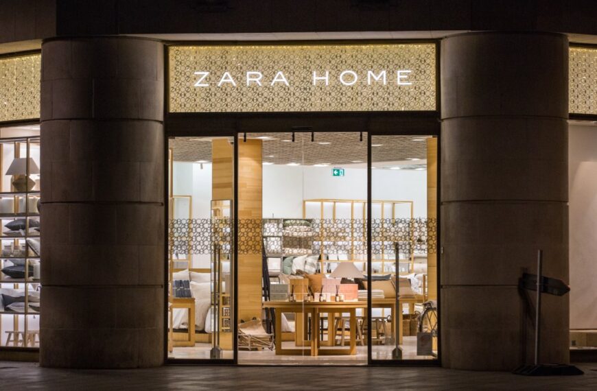 We dachten dat dit meubelstuk vergeten was: Zara Home blaast een icoon uit de jaren 70 nieuw leven in dat opnieuw aanslaat