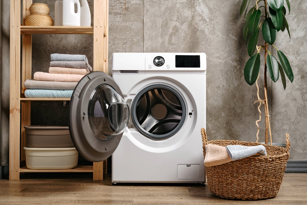 Dit is hoe vaak je echt de afdichting van je wasmachine moet schoonmaken volgens een expert
