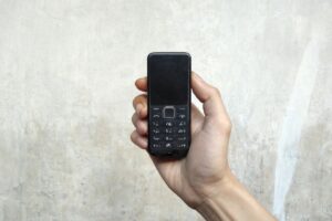 Hoe je gemakkelijk van oude telefoons, matrassen en batterijen afkomt