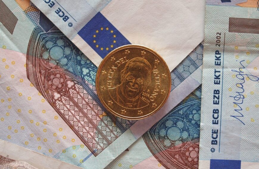 Deze 2 euro munt van het Vaticaan kan een klein fortuin waard zijn
