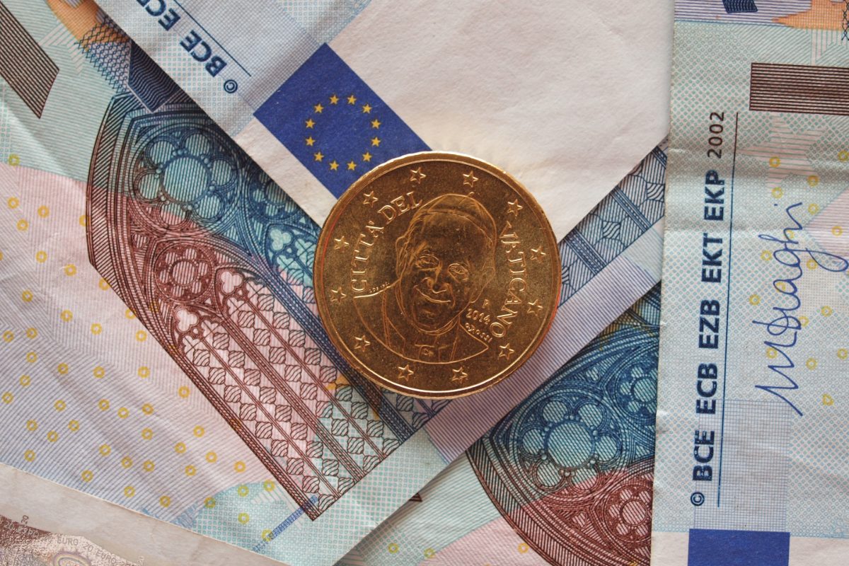 Deze 2 euro munt van het Vaticaan kan een klein fortuin waard zijn