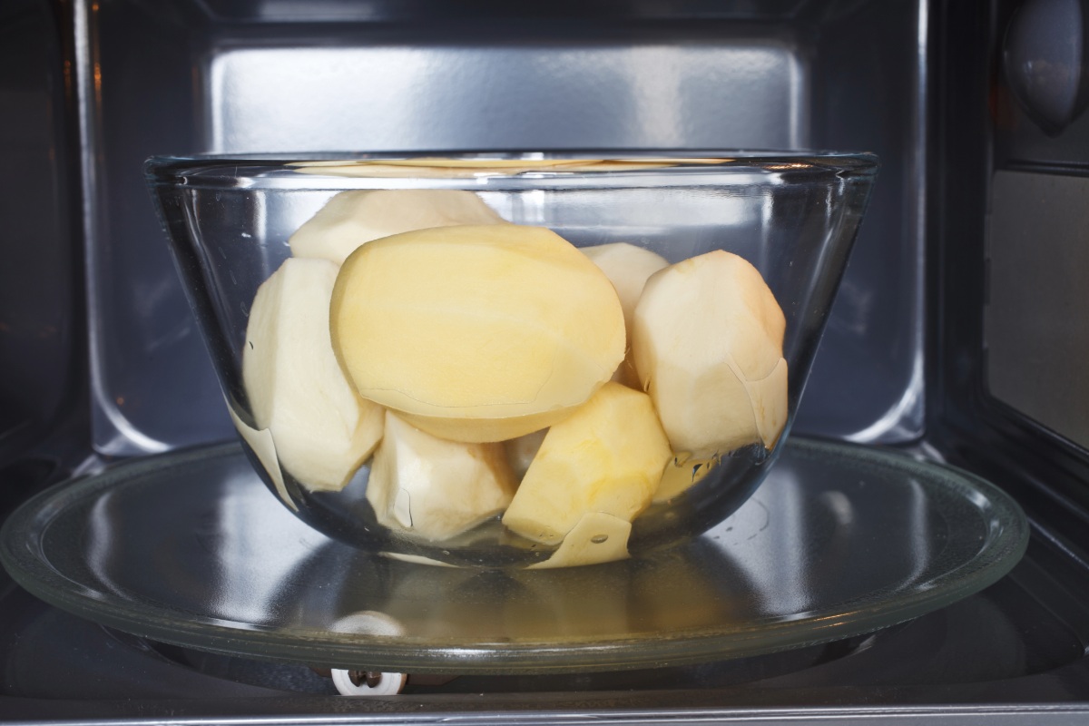 Een aardappel koken in 5 minuten? De truc van een experte verbaast iedereen