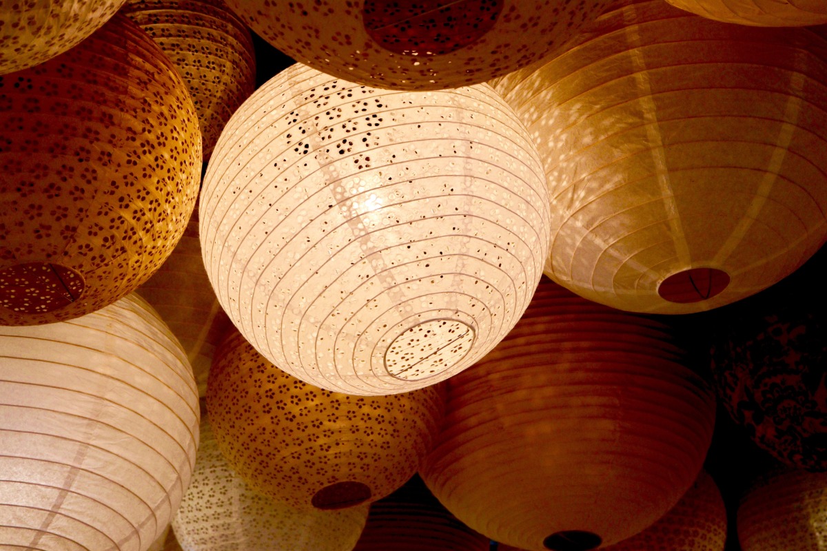 Gezien in een tv-serie, wordt deze Japanse retro lamp een zeer trendy decoratieobject