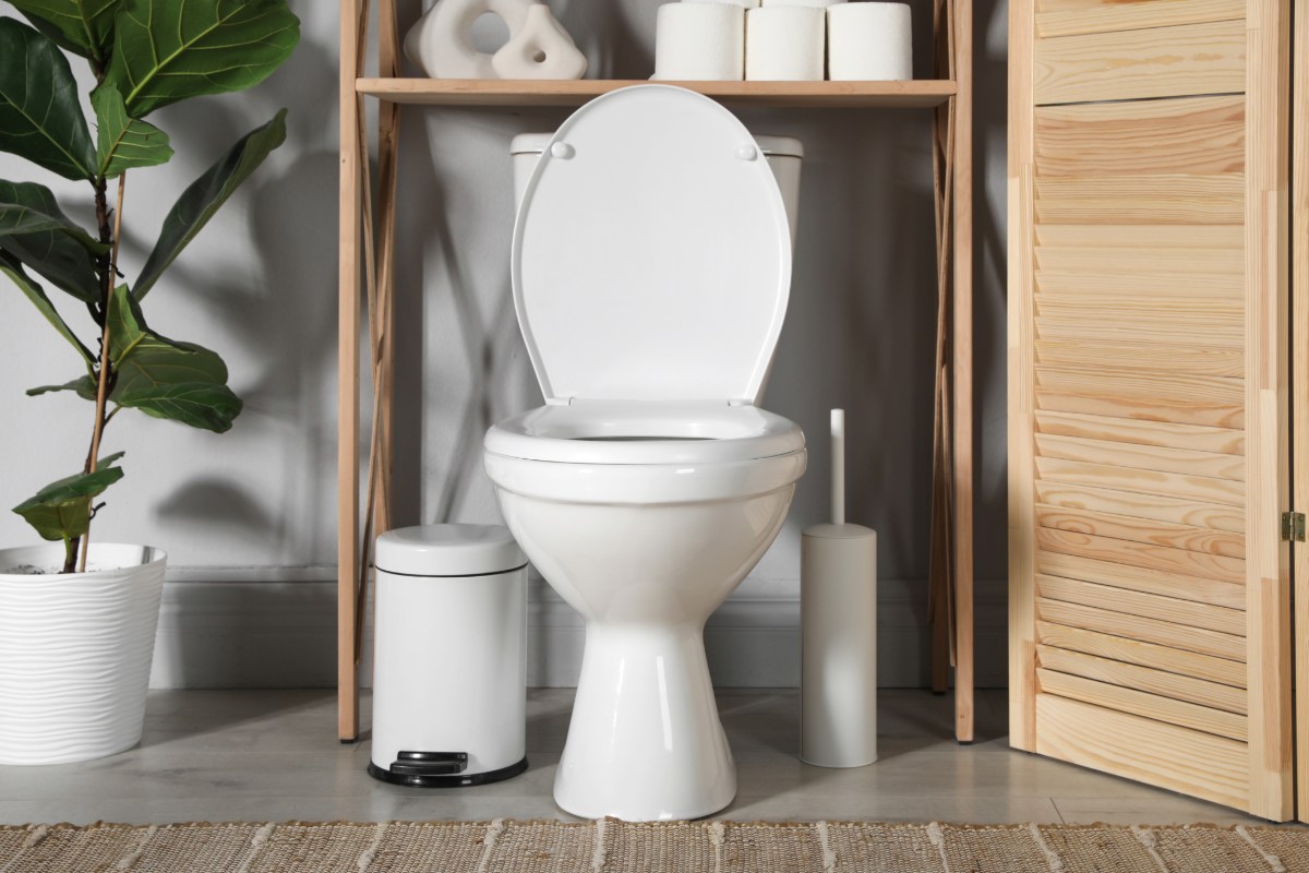 Deze papier + azijn techniek houdt dit gedeelte van het toilet langdurig onberispelijk